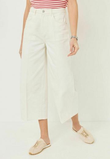 Короткие джинсы