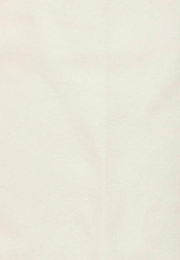 Короткие джинсы