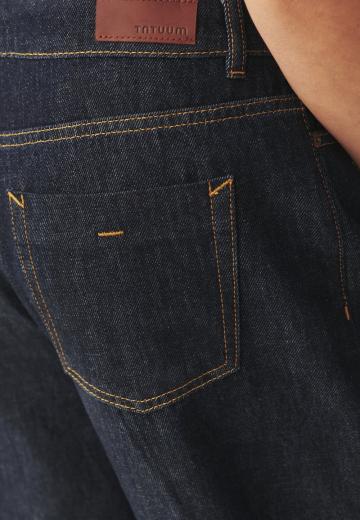 Короткие джинсы