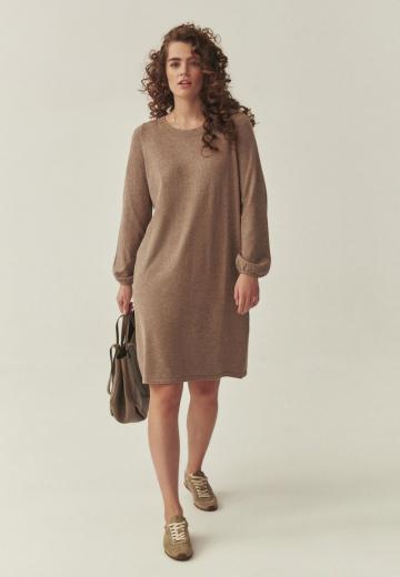 Вязаное платье