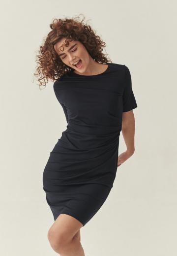 Платье футляр