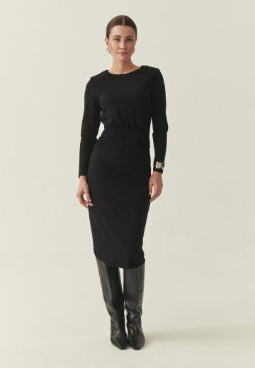 Платье футляр