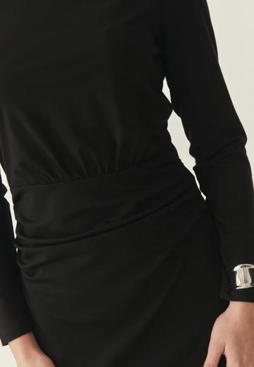 Платье футляр