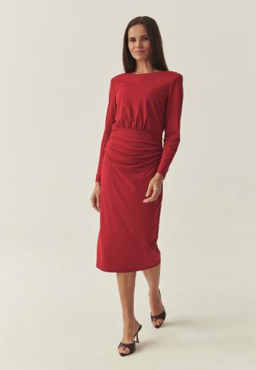 Платье футляр