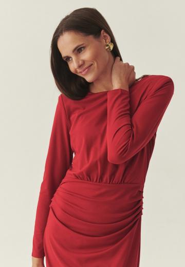 Платье футляр