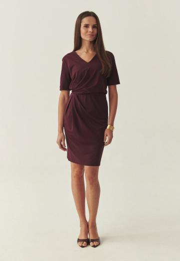 Платье футляр