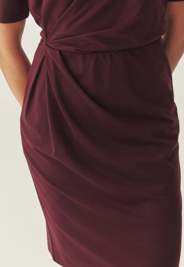 Платье футляр