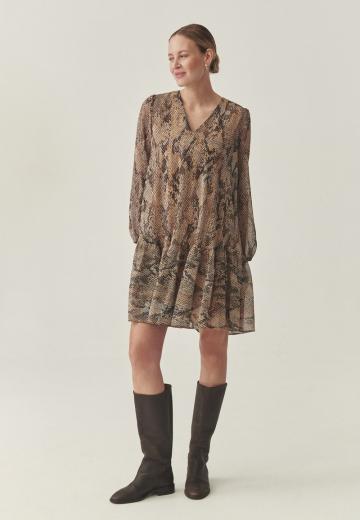 Короткое платье