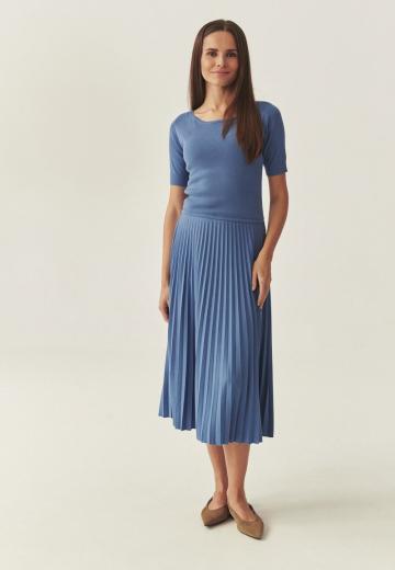 Вязаное платье