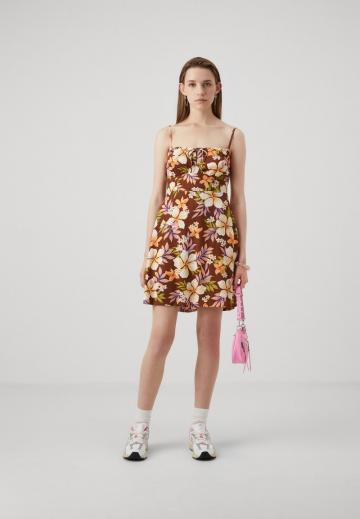 Летнее платье