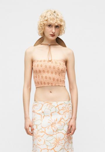 Топ без бретелек