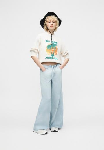 Спортивная толстовка