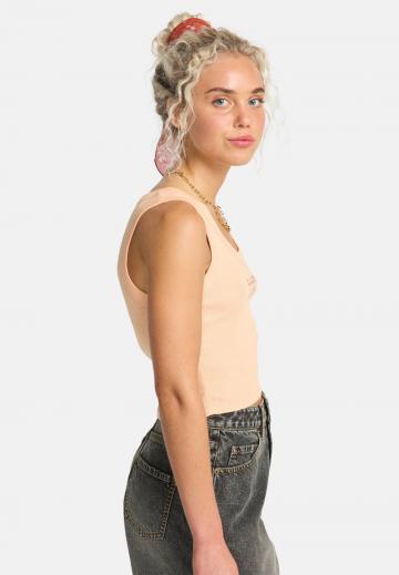 Спортивный топ