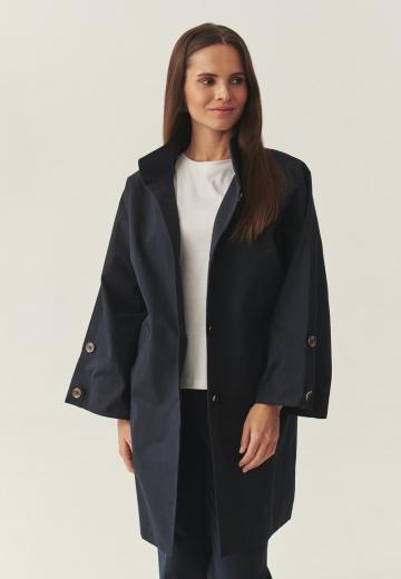 Короткое пальто