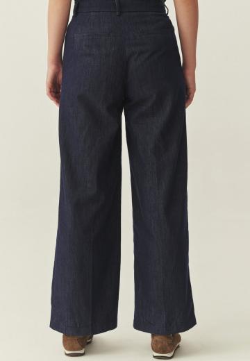 Свободные джинсы