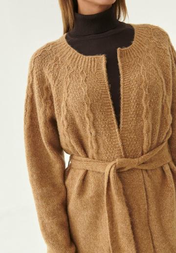 Длинный жилет