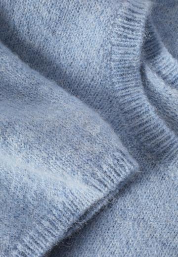 Пуловер с рукавом три четверти