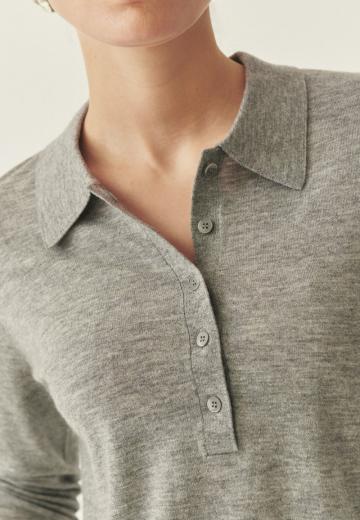 Пуловер с воротником поло