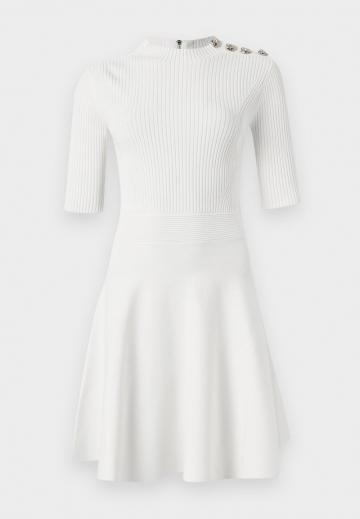 Короткое платье