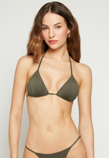 Треугольное бикини