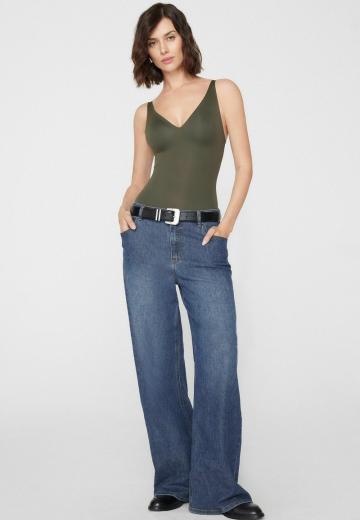 Топ на бретельках