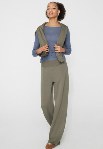 Спортивные штаны