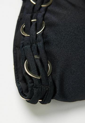 Бюстгальтер без бретелек