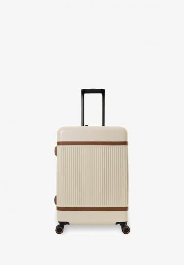 Набор чемоданов