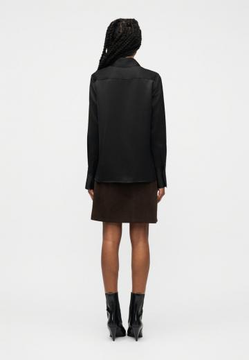 Атласная блузка