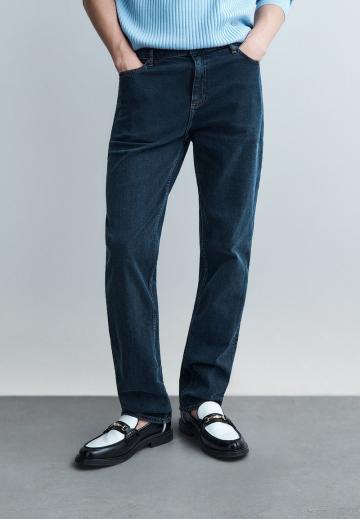 Прямые джинсы