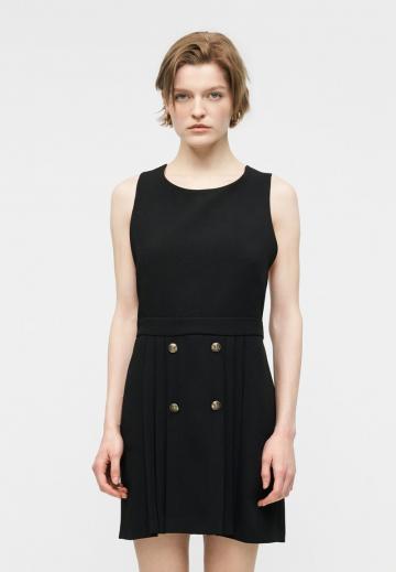Короткое платье