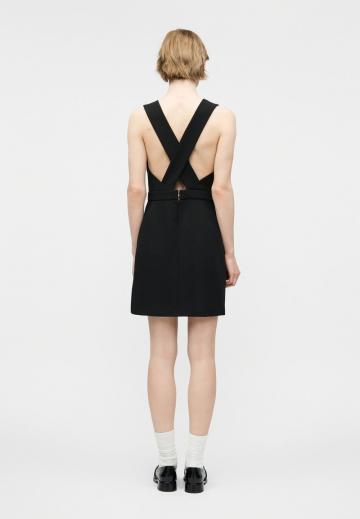 Короткое платье