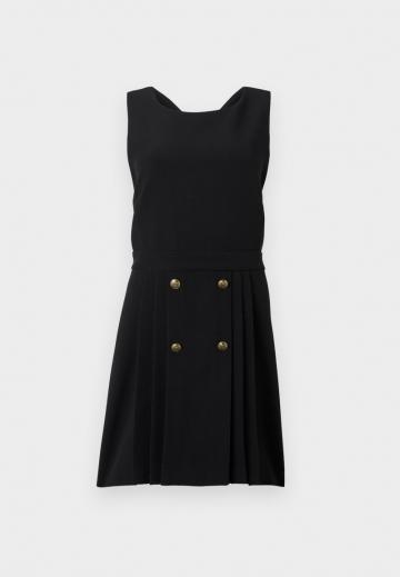 Короткое платье