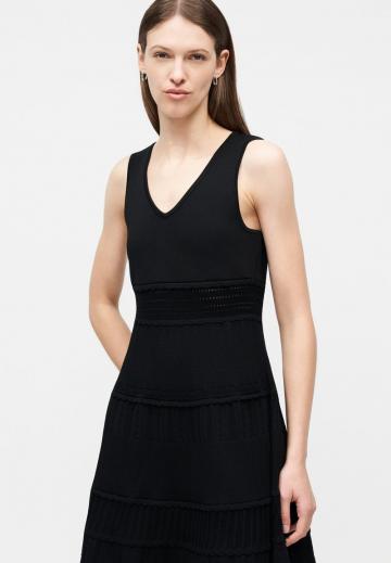 Вязаное платье