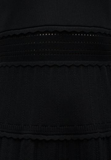 Вязаное платье