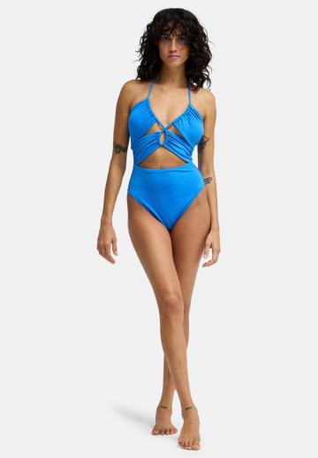 Слитный купальник