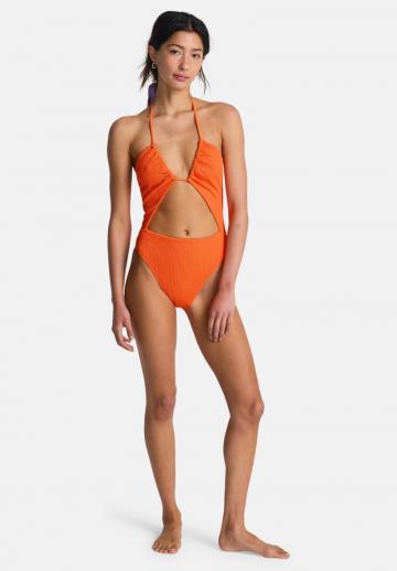 Слитный купальник