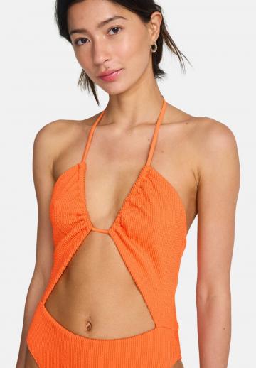 Слитный купальник