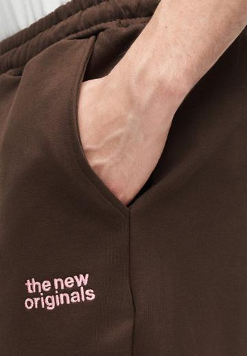 Спортивные штаны