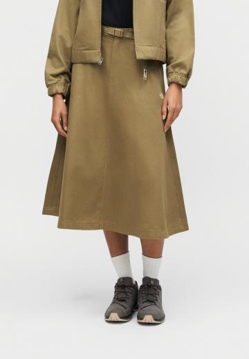 Юбка с накладными карманами