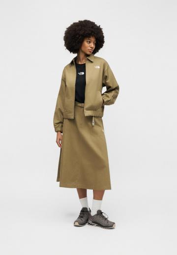 Юбка с накладными карманами