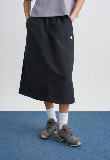 Юбка с накладными карманами