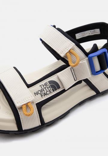 Спортивные сандалии