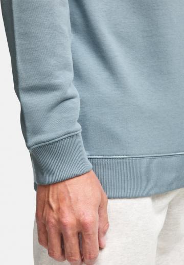 Спортивная кофта