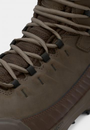 Походные ботинки