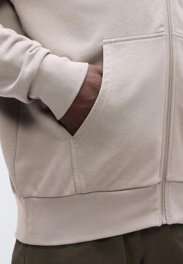 Спортивная кофта