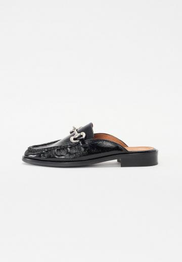 Полуботинки