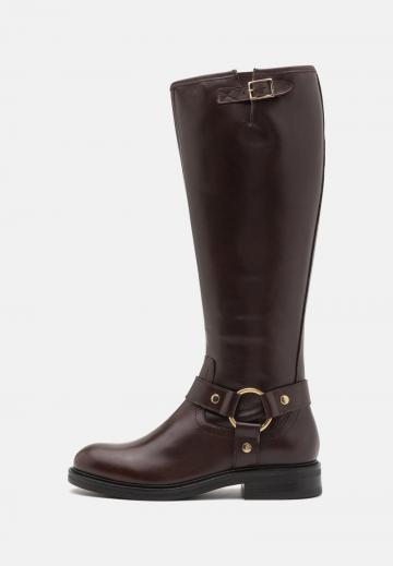 Ковбойские сапоги