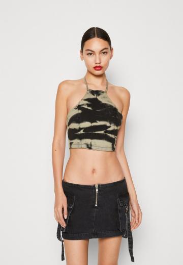 Топ на бретельках