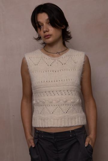 Пуловер без рукавов